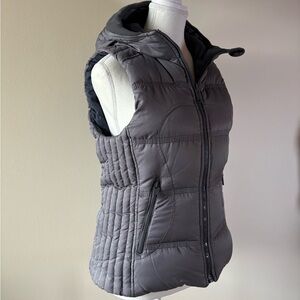 Vintage Sz6 Lululemon Reversible Hooded Puffer Vest Gray